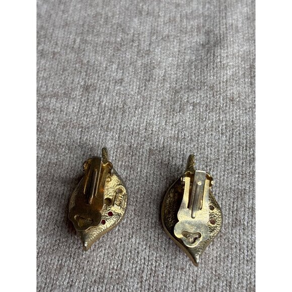 Vintage ART Arthur Pepper Clip On Earrings 1.25 inch - Picture 2 of 4